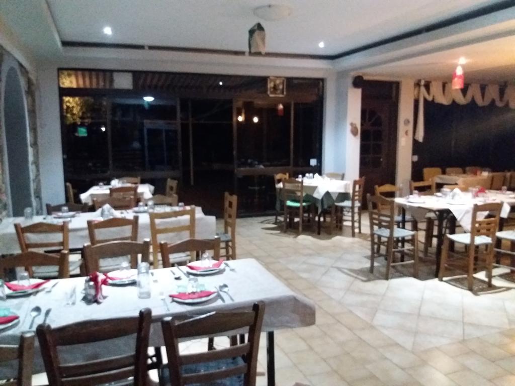 利昂尼迪翁 马诺里斯迎宾旅馆酒店 外观 照片